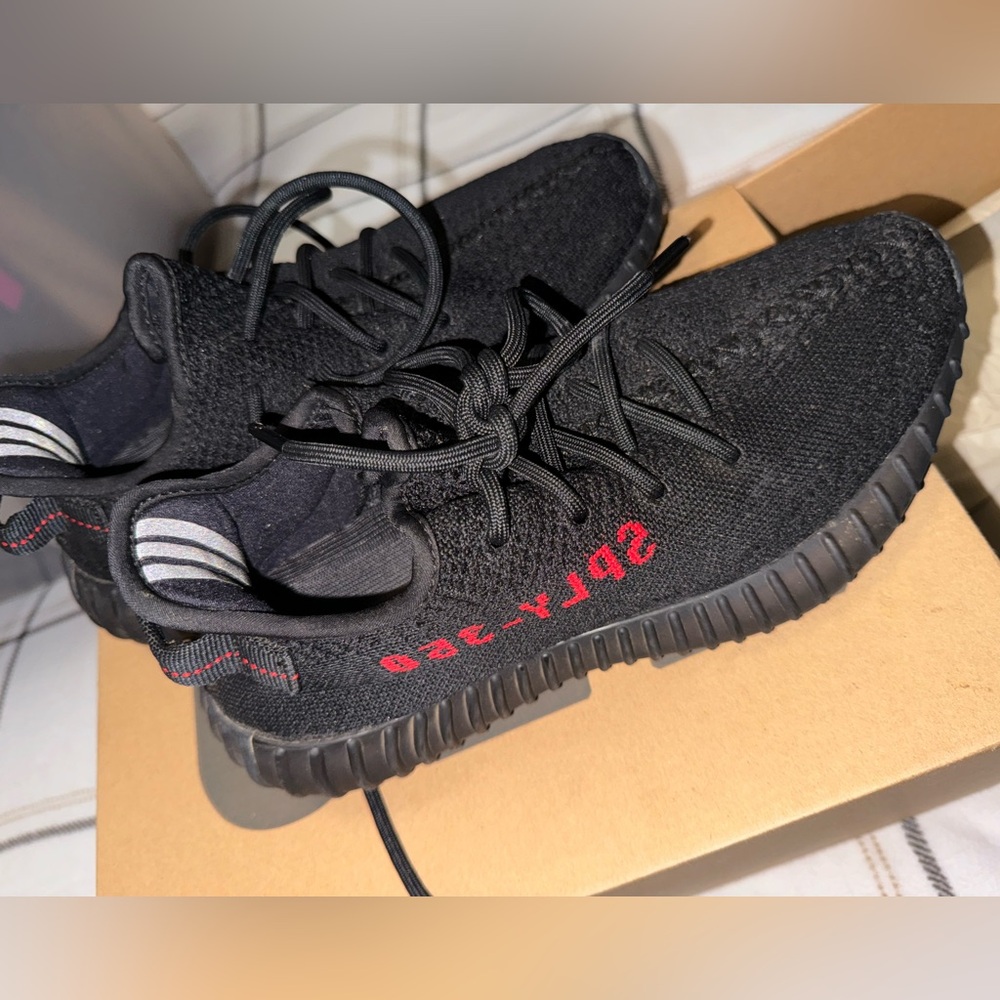 Adidas Yeezy Boost 350 V2 
Men’s size: 6.5
Women’s size: 7.5 
Original box